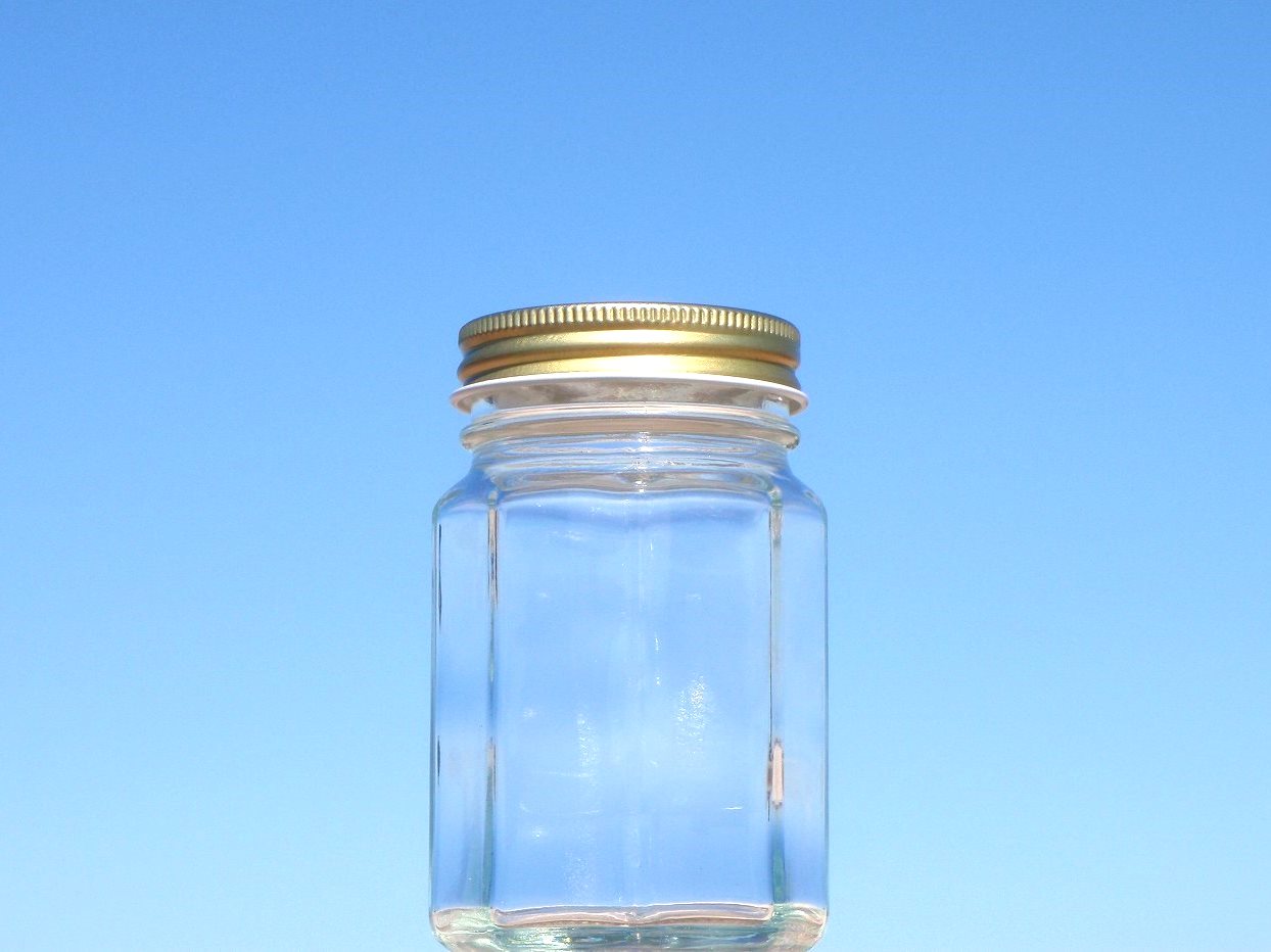 ガラス瓶卸販売の中空が国産の高品質な保存瓶を格安価格で販売中です！